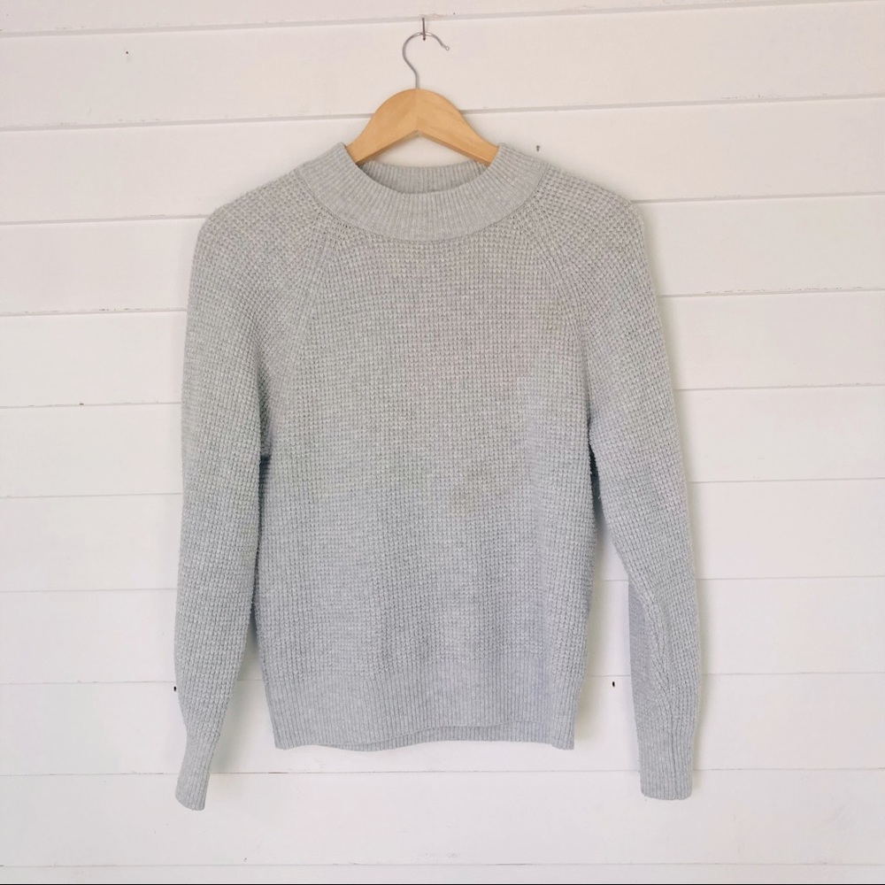 Gap Knitted Gray Sweater